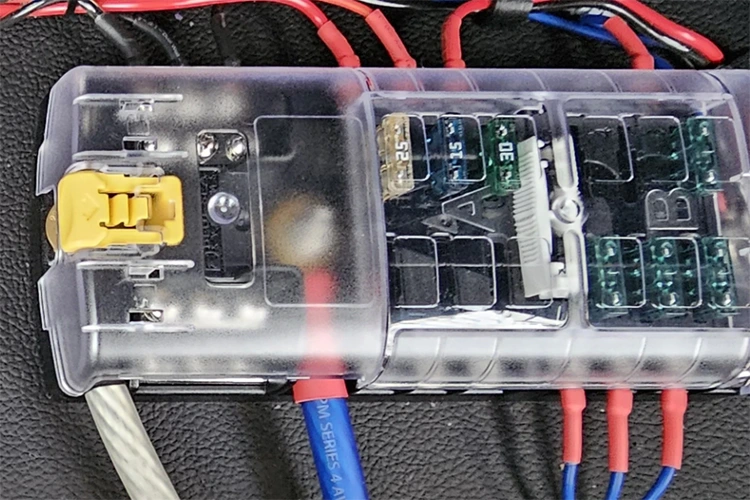 Được thúc đẩy bởi các nguồn năng lượng mới, ngành Khối phân phối đang trải qua quá trình chuyển đổi mô-đun và thông minh.